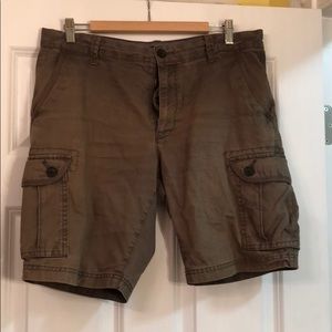 Men’s cargo shorts